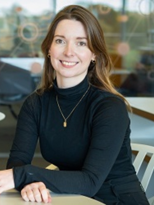 Dr Carolin Sauer