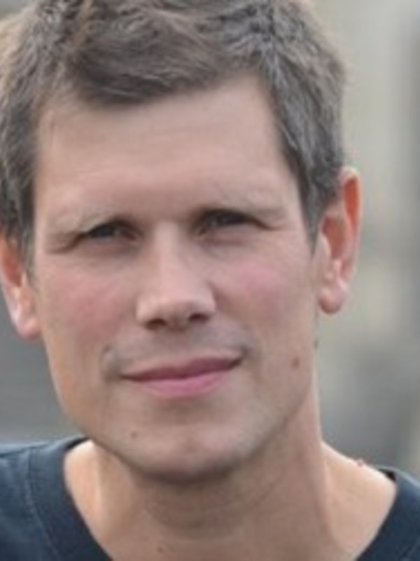 Dr Laurent Gatto