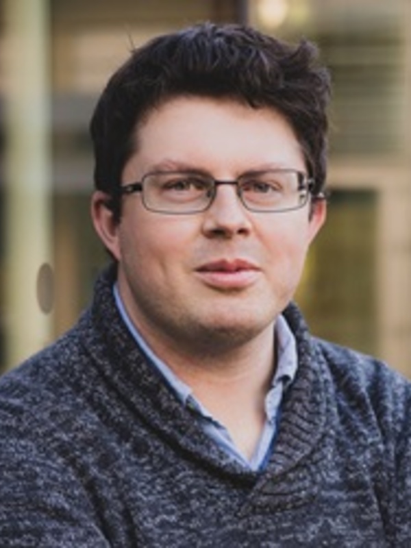 Dr Zachary Ardern
